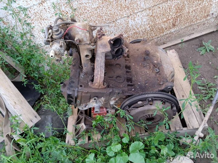 Двигатель на audi 100 c3