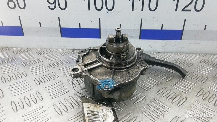 Насос вакуумный Mercedes-Benz V-Class/Vito/Viano