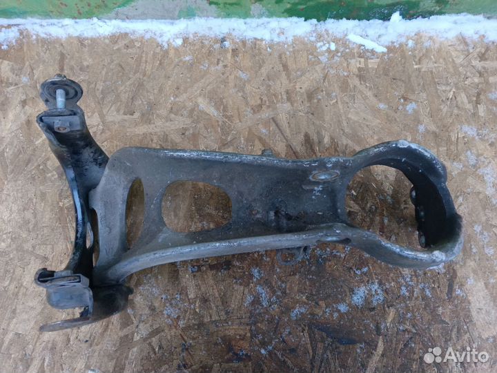 Рычаг правый Citroen C5-X7