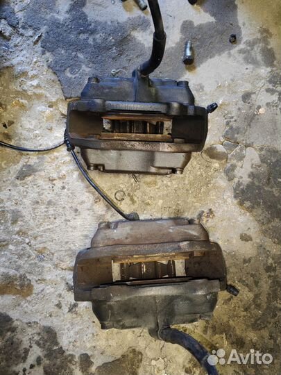 Суппорт тормозной Mercedes w230 sl230 r230