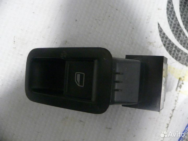 Кнопка стеклоподъемника volkswagen Polo (Sed RUS