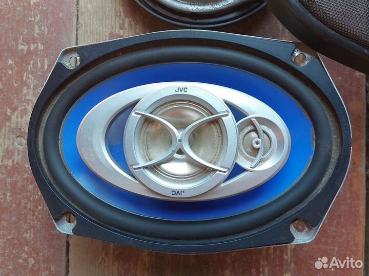 Автомобильные колонки JVC