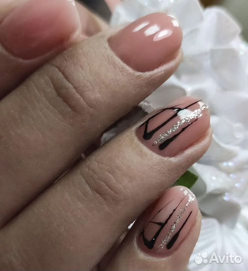 Маникюр/педикюр/наращивание ногтей