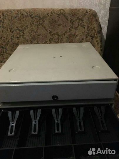 Денежный ящик для кассы