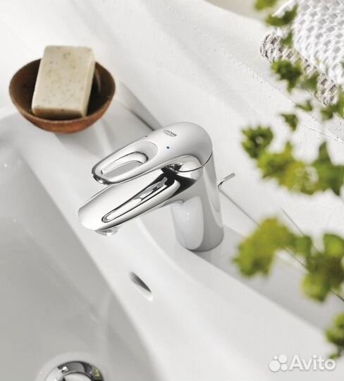 Смеситель для раковины Grohe Eurostyle New 33557003