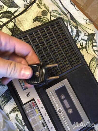 Кассетный магнитофон