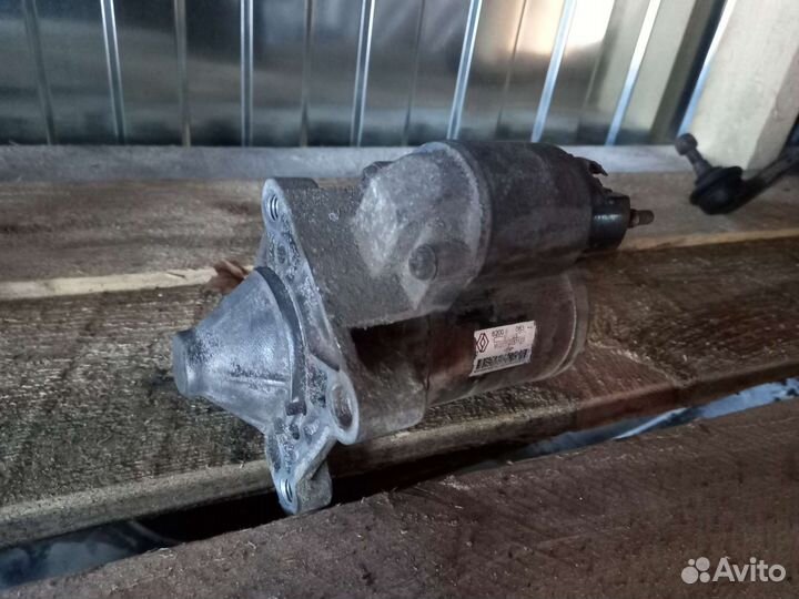 Стартер Renault Logan 1