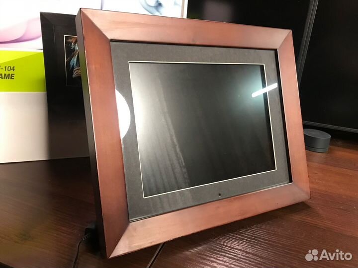 Цифровая фоторамка Cavei CV-DPF-10.4 с видео