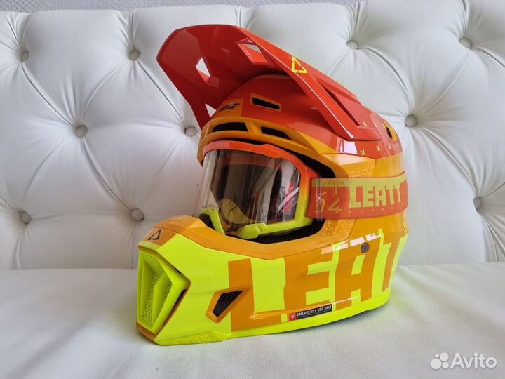 Очки + Шлем Leatt Moto 7.5 V23 Helmet Kit