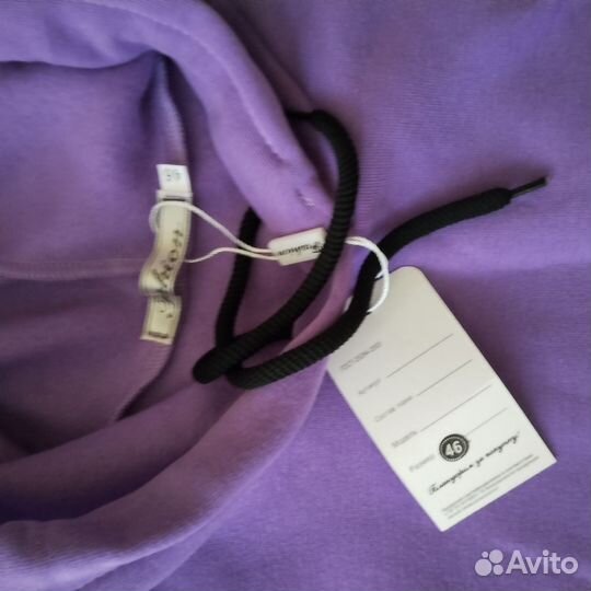 Женский спортивный костюм