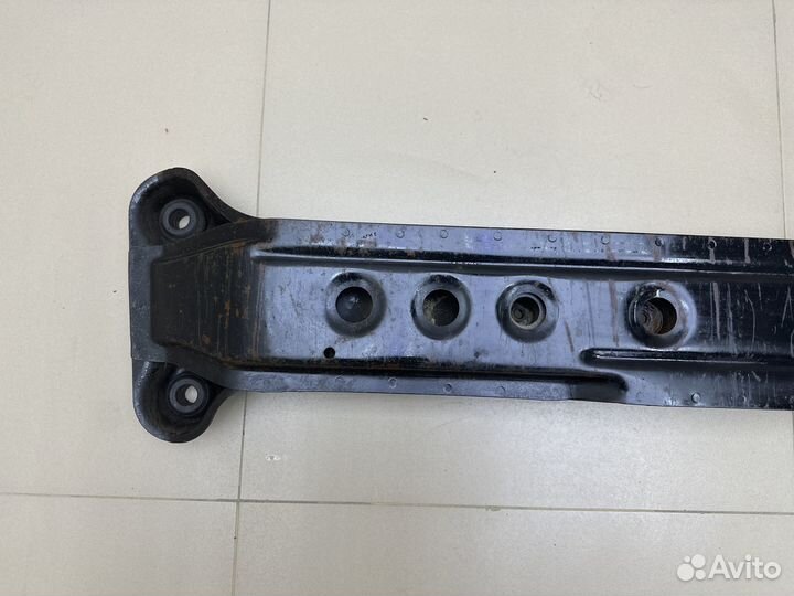 Балка кпп Mitsubishi Pajero 3