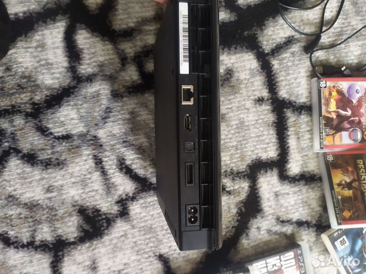 Sony playstation 3 super slim