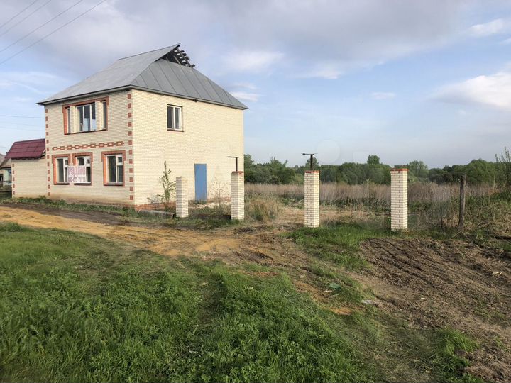 Коттедж 250 м² на участке 30 сот.