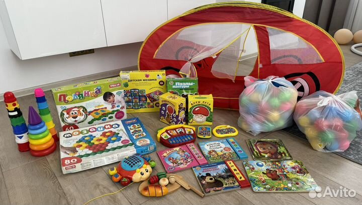 Развивающие игрушки, пазлы, мозаика, книжки