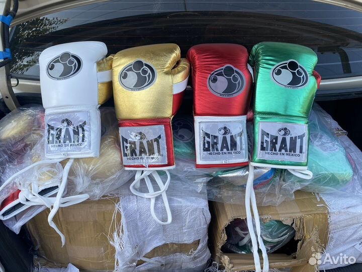 Боксерские перчатки grand