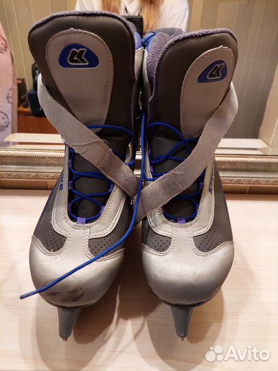 Продам коньки Коньки Strike