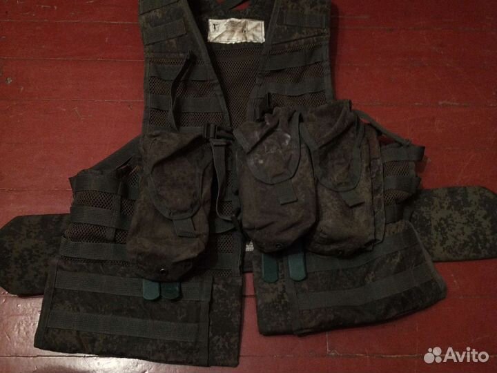 Разгрузочный жилет