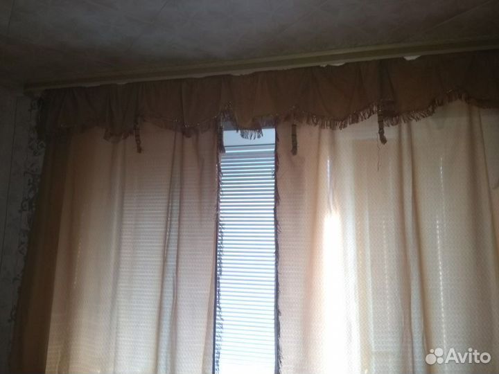 Занавеска с ламбрекеном