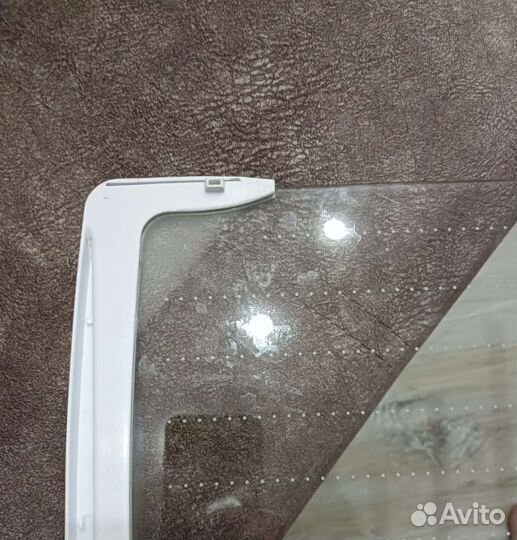 Полка стеклянная для холодильника Samsung