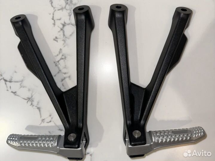 BMW S1000R K63 2022 Подножки