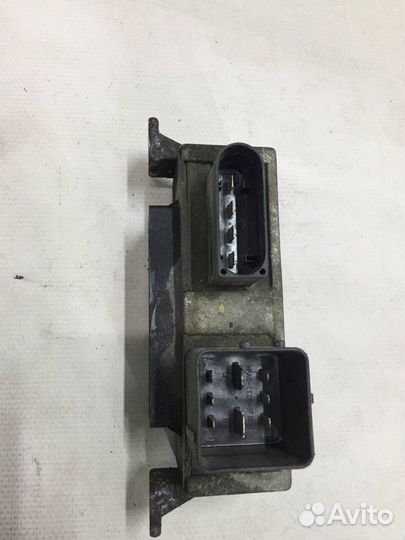 Реле свечей накала Renault Megane 3