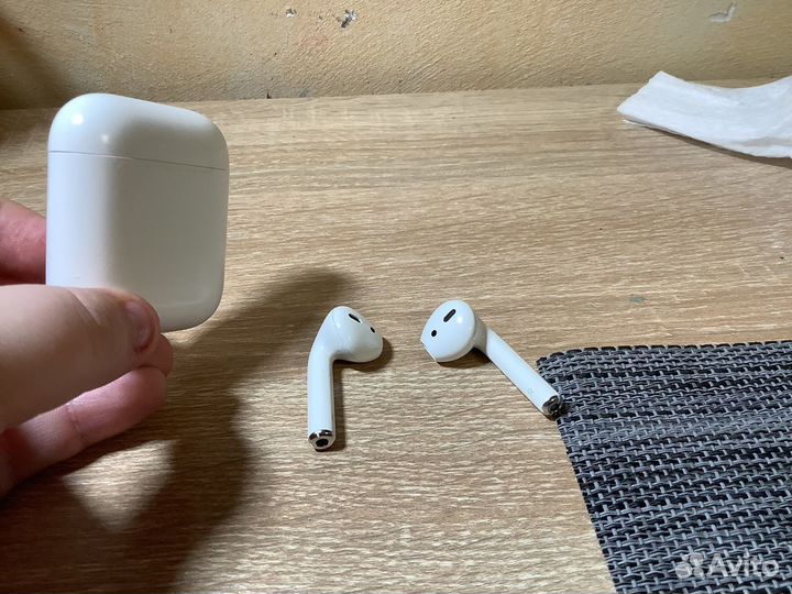 Беспроводные наушники apple airpods оригинал бу