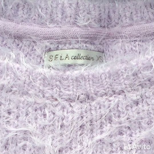 Пушистый сиреневый свитер