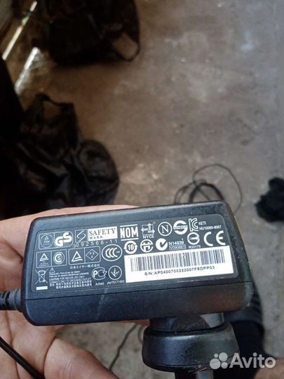 Продам блок питание от ноутбука