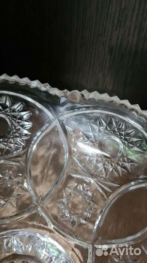 Большая хрустальная ваза