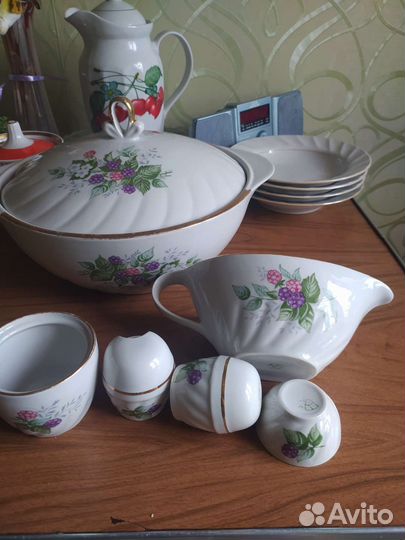 Фарфоровая супница СССР