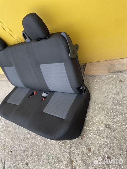 Задний ряд сидений LADA largus