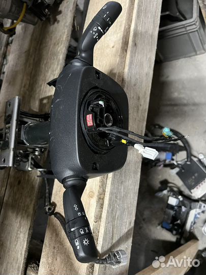 Стрекоза Toyota rav4 xa50