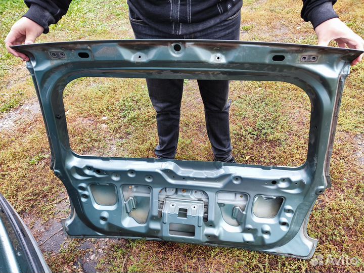 Дверь хлопушка Сузуки сх4 оригинал