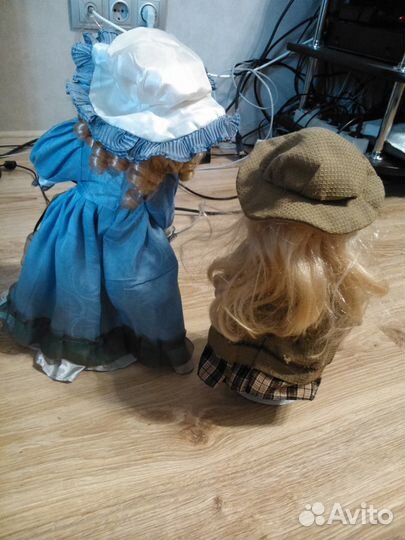 Куклы фарфоровые