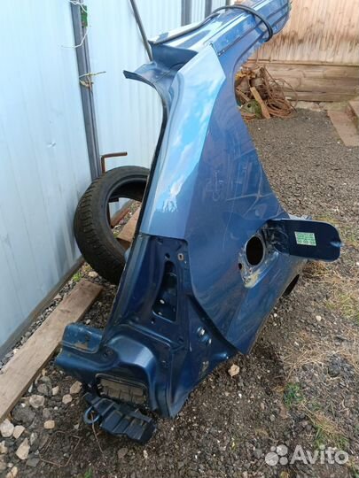 Крыло renault sandero