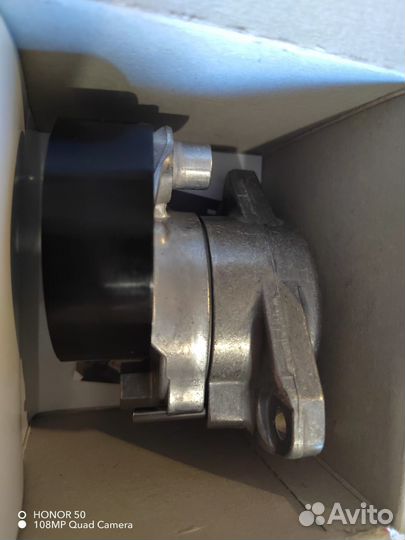 Натяжитель ремня mercedesbenz viano(639) /W203/W20