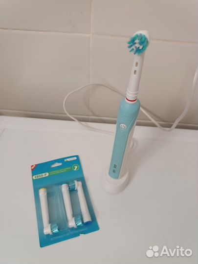 Зубная щетка oral b