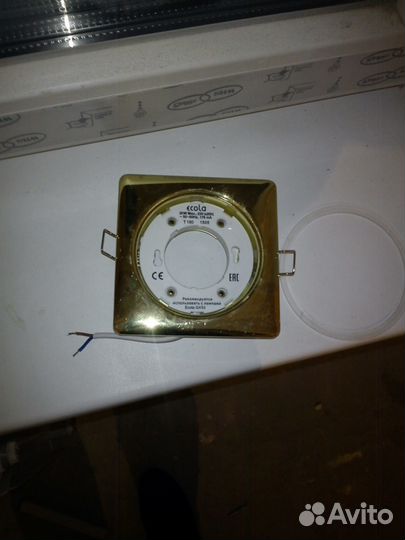 Точечный встраиваемый светильник