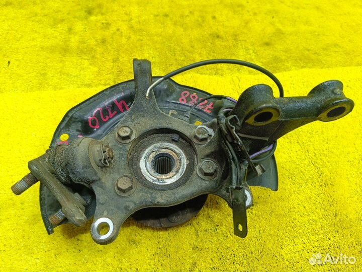 Ступица передняя левая Toyota Alphard/Vellfire