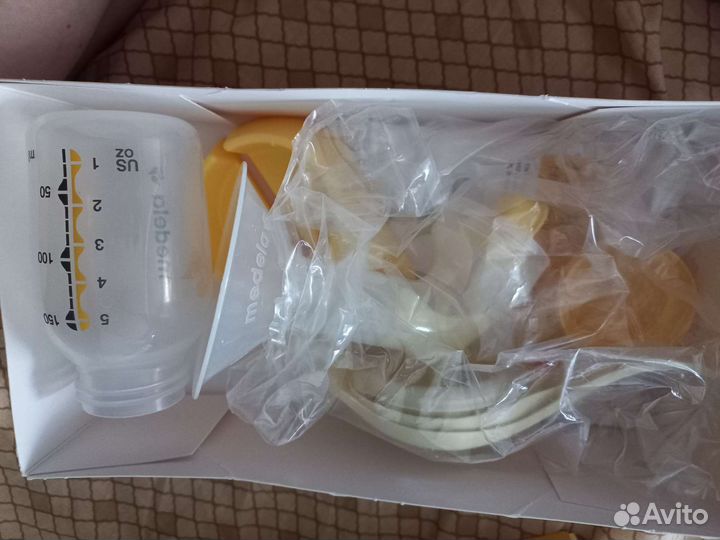 Молокоотсос medela ручной