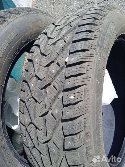 Tigar SUV Ice 215/60 R17 100T