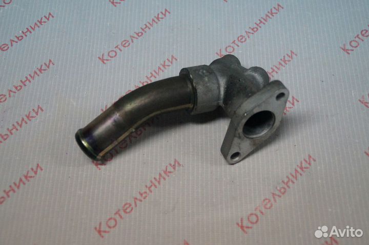 Nissan 14075-53J00 Фланец системы охлаждения