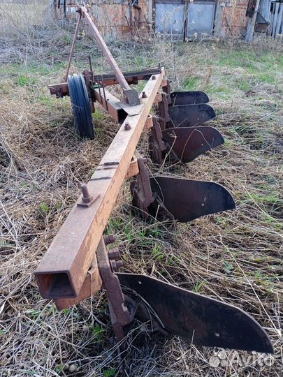 Плуг 5 корпусной