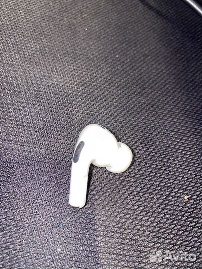 Правый наушник AirPods Pro 2 ревезии
