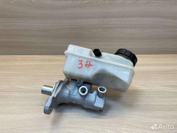 Главный тормозной цилиндр Renault Logan