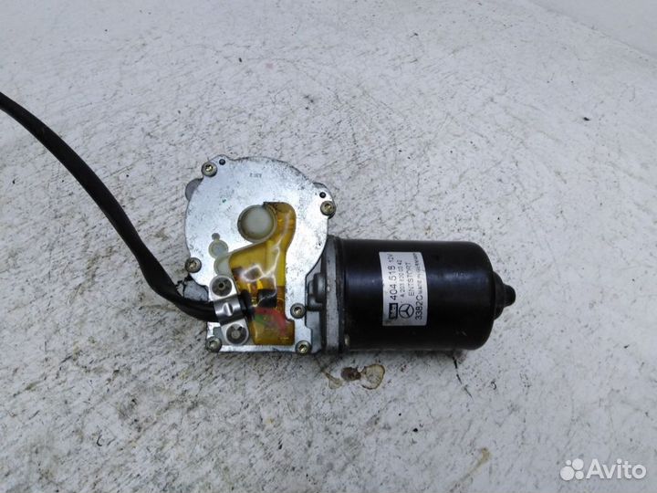 Моторчик стеклоочистителя передний
