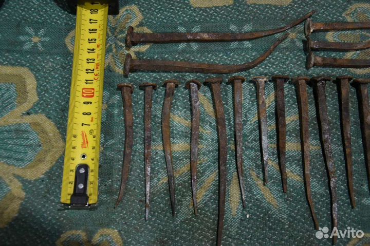 Старинные кованые гвозди малые