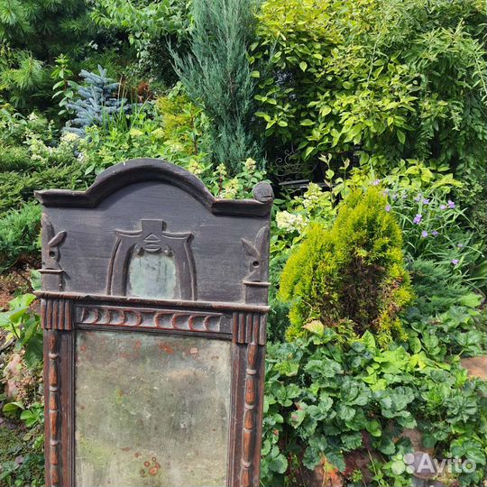 Старинное зеркало