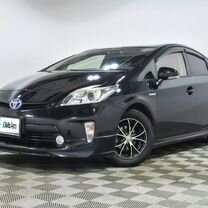 Toyota Prius 1.8 CVT, 2015, 91 609 км, с пробегом, цена 1 500 000 руб.