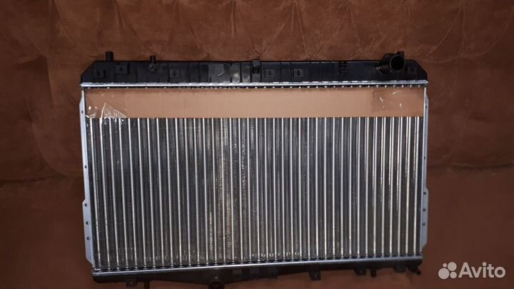 Радиатор на Шевроле Лачети